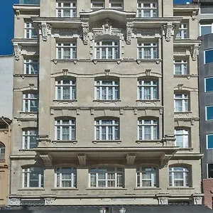 Alpek 3*, Istanbul Turkiet