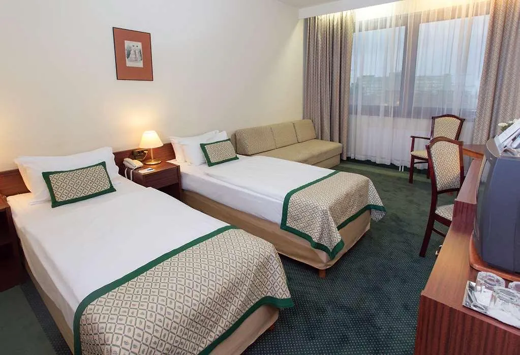 Danubius Hotel Hungaria City Center Budapeşte 4*,