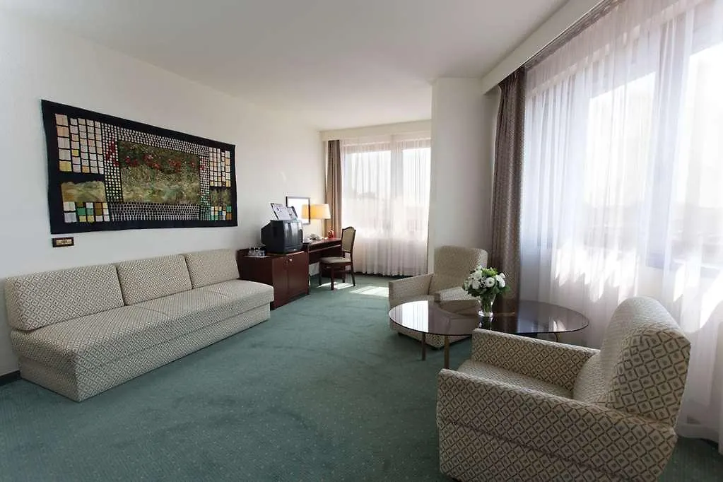 Danubius Hotel Hungaria City Center Budapeşte