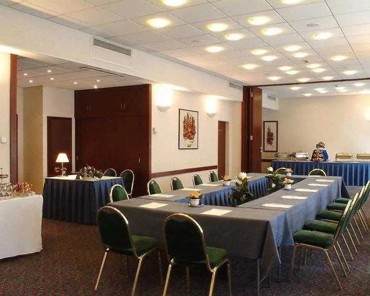 Danubius Hotel Hungaria City Center Budapest 4*,