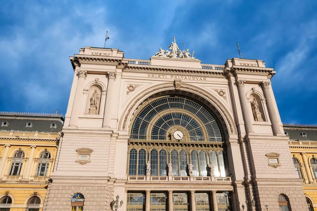 Danubius Hotel Hungaria City Center Budapest 4*,  Hungary